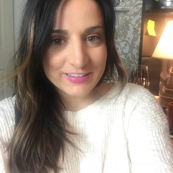 Meet your Posher, Katie - Picture 4 of 8